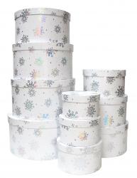 Набор из десяти белых новогодних круглых подарочных коробок, отделка матовой бумагой с тиснением-рисунком "Снежинки", размер d34*h18 см.