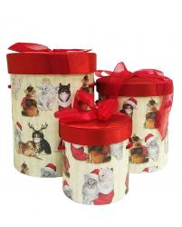 Набор из трёх высоких круглых новогодних подарочных коробок с мягкой атласной крышкой, отделка матовой бумагой с рисунком "Котята", размер d14*h18,5 см.