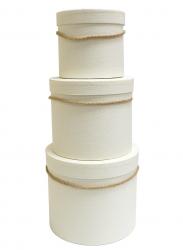 Набор из трёх высоких круглых подарочных коробок молочного цвета с ручками, размер d19,5см х h17см