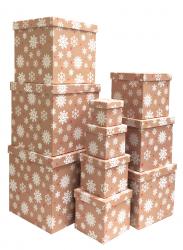 Набор из десяти квадратных новогодних подарочных коробок, отделка матовой бумагой с рисунком "Снежинки на бежевом фоне", размер 26*26*26 см.