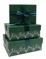 Набор из трёх новогодних прямоугольных подарочных зелёных коробок с бантом и рисунком, размер 28*21*11 см.