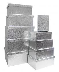 Набор из десяти прямоугольных блестящих серебряных подарочных коробок, отделка фактурной бумагой, размер 37*28*17 см.