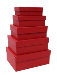 Набор из пяти прямоугольных подарочных коробок красного цвета, отделка матовой фактурной бумагой, размер 21*16*8 см.