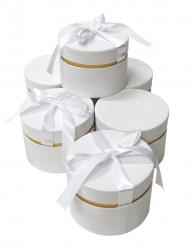 Круглые подарочные коробки белого цвета с бантом, тканевая отделка, размер d12 * h9 см.