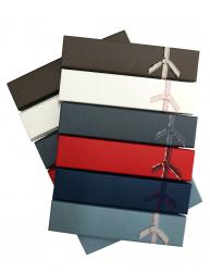 Набор из 12 прямоугольных ювелирных подарочных коробочек разного цвета с бантом, отделка цветной однотонной бумагой, размер 4,5*20*2,5 см.
