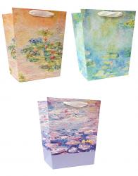 Бумажные подарочные пакеты трапециевидной формы из плотной матовой бумаги с рисунком, серия "Кувшинки", размер 26*30*20 см.